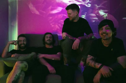 Banda caxiense Borduna lança neste sábado o EP digital "Algozes', com show na cervejaria Don Uller. Este é o terceiro EP da banda, que em 2026 completa uma década de trajetória ligada ao hardcore melódico. <!-- NICAID(16337294) -->