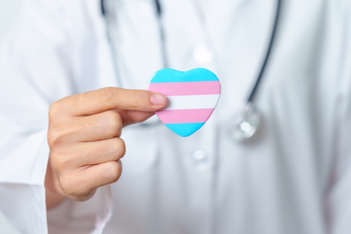 Dia da Visibilidade Trans: 5 princ&iacute;pios da cirurgia pl&aacute;stica na afirma&ccedil;&atilde;o de g&ecirc;nero no Brasil