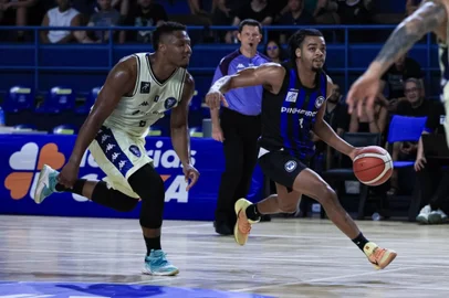 Ricardo Bufolin / Divulgação/Pinheiros David Sloan, basquete, Pinheiros. NBB