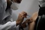 Porto Alegre, RS, Brasil - 19/06/2021 - Porto Alegre realiza mutirão para segunda dose da Coronavac. Na foto: UBS Glória. (Foto: Anselmo Cunha/Agência RBS)<!-- NICAID(14813375) -->