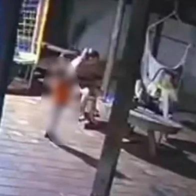 Criança de 2 anos pega arma do pai e mata a mãe com tiro acidental em MS<!-- NICAID(16059869) -->