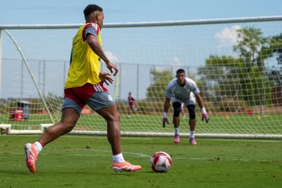 João Batista / Inter Rochet <!-- NICAID(16203369) -->