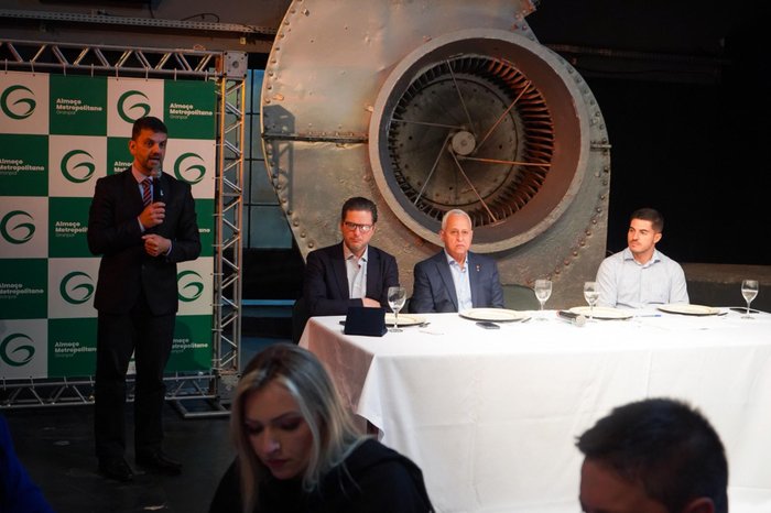 Luiz Adriano / Divulgação