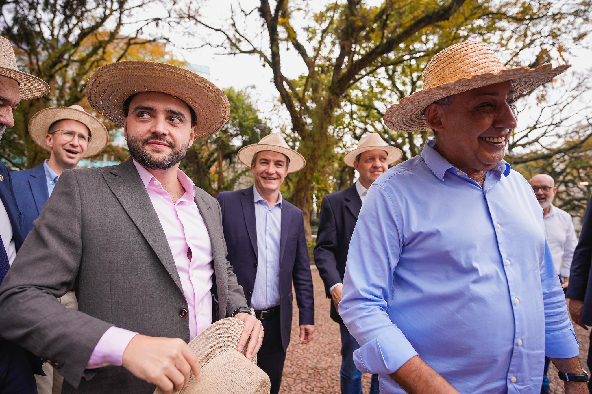 Melo planeja participa&ccedil;&atilde;o discreta na campanha de Gabriel