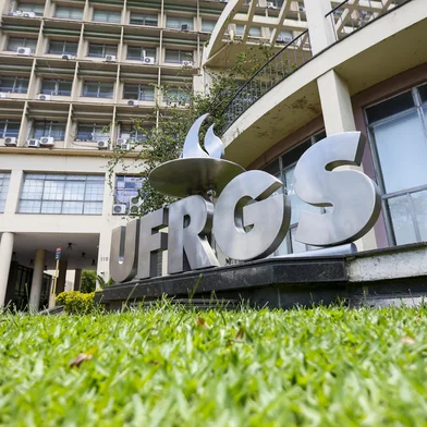 PORTO ALEGRE, RS, BRASIL, 09.01.2024: Reitoria localizada no campus central da UFRGS. Foto: Camila Hermes/Agencia RBS<!-- NICAID(15950554) -->
