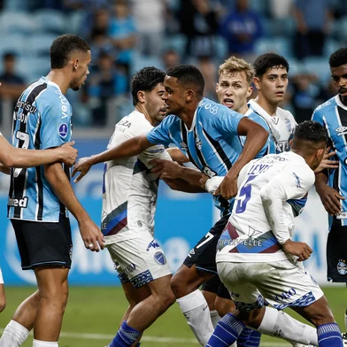 13.04.25, Porto Alegre, RS, Brasil: Sudamericana Grêmio x Godoy Cruz: Fotos: Duda Fortes/Agencia RBSIndexador: Andre Avila<!-- NICAID(16036397) -->