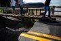 CANDELÁRIA, RS, BRASIL, 05.05.2024: translado de caixão na ponte improvisada em parte da rodovia sobre o Rio Pardo, no quilômetro 137 da RS-287. Foto: Camila Hermes/Agencia RBS<!-- NICAID(15754746) -->