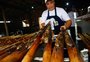 Tainha na taquara, pirão e música são atrações na abertura da 244ª Feira do Peixe de Porto Alegre