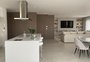 Menos é mais: minimalismo inspira decoração das áreas integradas de apartamento em Bento Gonçalves