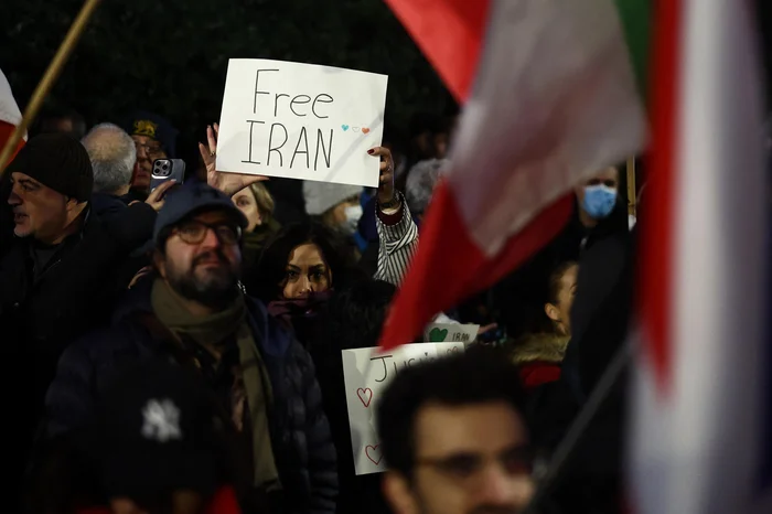 HENRY NICHOLLS / AFP