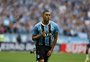 Após hat-trick, Carlos Vinícius celebra vitória do Grêmio sobre o Juventude: "As coisas começam a fluir"