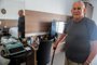 CAXIAS DO SUL, RS, BRASIL, 05/02/2024. Idosos que vivem em um residencial especializado para a terceira idade. Na foto, Walter Bridi, 85 anos (Neimar De Cesero/Agência RBS)<!-- NICAID(15669948) -->