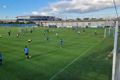 Porto Alegre, RS, Brasil, 12/05/2022 - *EM BAIXA* Treinamento do Grêmio no dia 12/05/2022 - Foto: Rodrigo Oliveira/Agência RBS<!-- NICAID(15094511) -->