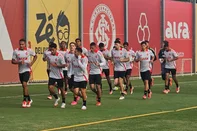 Reserva do Inter em treino<!-- NICAID(16039243) -->
