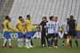 Argentina's (R) and Brazil's players are seen after employees of the National Health Surveillance Agency (Anvisa) entered to the field during the South American qualification football match for the FIFA World Cup Qatar 2022 between Brazil and Argentina at the Neo Quimica Arena, also known as Corinthians Arena, in Sao Paulo, Brazil, on September 5, 2021. - Brazil's World Cup qualifying clash between Brazil and Argentina was halted shortly after kick-off on Sunday as controversy over Covid-19 protocols erupted. (Photo by NELSON ALMEIDA / AFP)Editoria: SPOLocal: Sao PauloIndexador: NELSON ALMEIDASecao: soccerFonte: AFPFotógrafo: STF<!-- NICAID(14881953) -->