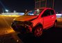 Motorista morre após colidir com o carro em mureta de viaduto, em Canoas 