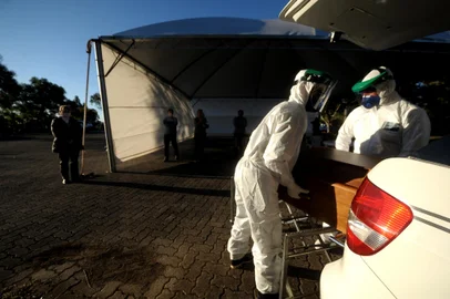 CAXIAS DO SUL , RS, BRASIL, 15/05/2020Etelvindo Mezzomo, 64 anos, aposentado, morador de Serafina Corrêa, é a primeira vítima fatal da covid-19 na serra e 19º no estado do Rio Grande do Sul.(Lucas Amorelli/Agência RBS)<!-- NICAID(14478026) -->