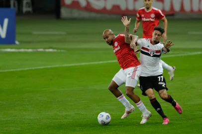 PORTO ALEGRE, RS, BRASIL,  07/07/2021- Inter x São Paulo: jogo da 10ª rodada do Brasileirão  Foto: Marco Favero  / Agencia RBS<!-- NICAID(14828727) -->