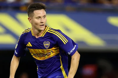 Boca Juniors' Spanish midfielder #21 Ander Herrera looks on as he runs during the Argentine Professional Football League 2025 Apertura Tournament match between Boca Juniors and Aldosivi at La Bombonera stadium in Buenos Aires on February 22, 2025. (Photo by ALEJANDRO PAGNI / AFP)Editoria: SPOLocal: Buenos AiresIndexador: ALEJANDRO PAGNISecao: soccerFonte: AFPFotógrafo: STR<!-- NICAID(16114249) -->