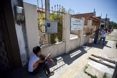 Gravataí, RS, Brasil - Usuários e local do serviço em frente ao Centro POP (Centro de referência Especializado para população em situação de rua) onde serviam almoços. Foto: Jefferson Botega / Agencia RBSIndexador: Jeff Botega<!-- NICAID(15313066) -->
