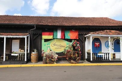 CAXIAS DO SUL, RS, BRASIL. 03.05.2025. 34ª Festa da Colônia comemora a retomada com muita comida típica e eventos que celebram a cultura dos italianos, alemães e portugueses, em Gramado, na Serra Gaúcha. (Ulisses Castro / Agência RBS).<!-- NICAID(16029360) -->