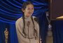 Chloé Zhao se torna a segunda mulher a receber a estatueta de melhor direção
