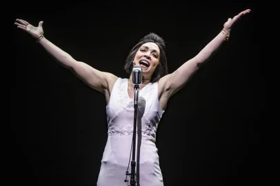 Laila Garin vai retornar a Porto Alegre com o espetáculo Elis, a Musical.<!-- NICAID(15645705) -->