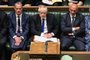 A handout photograph released by the UK Parliament shows Britain's Prime Minister Boris Johnson (C) flanked by Britain's Justice Secretary and deputy Prime Minister Dominic Raab (L) and Britain's new Chancellor of the Exchequer Nadhim Zahawi (R) during prime minister's questions in the House of Commons in London on July 6, 2022. (Photo by JESSICA TAYLOR / UK PARLIAMENT / AFP) / RESTRICTED TO EDITORIAL USE - NO USE FOR ENTERTAINMENT, SATIRICAL, ADVERTISING PURPOSES - MANDATORY CREDIT " AFP PHOTO / Jessica Taylor /UK Parliament"Editoria: POLLocal: LondonIndexador: JESSICA TAYLORSecao: politics (general)Fonte: UK PARLIAMENTFotógrafo: Handout<!-- NICAID(15141768) -->