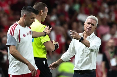 PORTO ALEGRE, RS, BRASIL, 11-04-2026: Clássico GreNal nº452 no estádio Beira-Rio. Inter e Grêmio se enfrentam pelo Campeonato Brasileiro Série A 2026. Foto: Jonathan Heckler/Agência RBS<!-- NICAID(16264093) -->