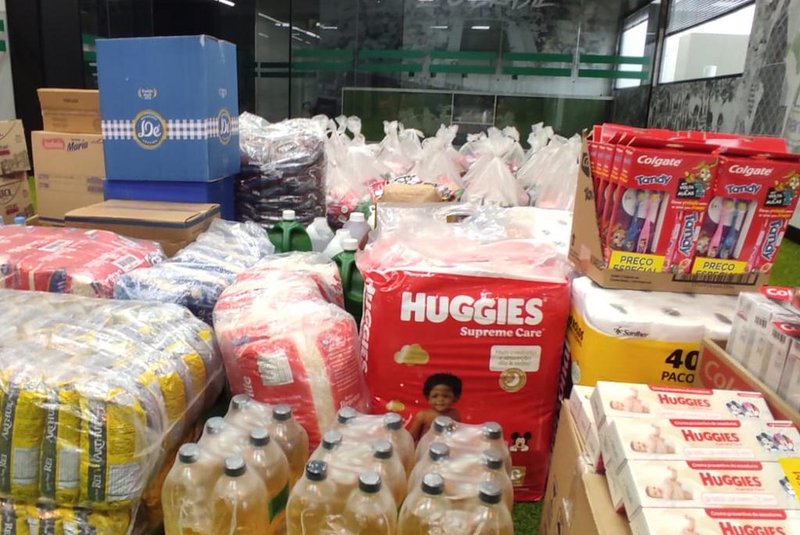 Jogadores do Juventude arrecadam alimentos e materiais de limpeza para vítimas das chuvas na serra<!-- NICAID(15753144) -->