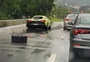 MCLaren de R$ 3 milhões perde a roda em meio ao trânsito em Florianópolis