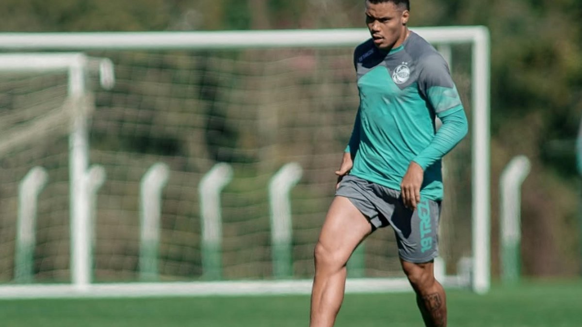 Mandaca nega pré-contrato com o Grêmio: 'Não assinei nada'