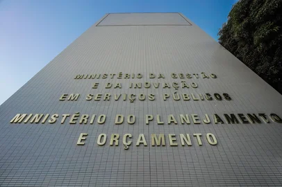 Brasília (DF), 15/04/2024, Fachada do prédio do Ministério do Planejamento e Orçamento (MPO), na Esplanada dos Ministérios. Foto: Rafa Neddermeyer/ Agência Brasil<!-- NICAID(15984054) -->
