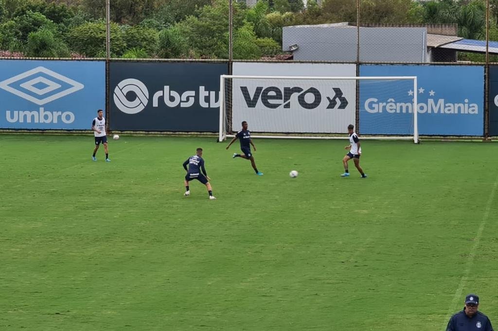 Ap&oacute;s o Gre-Nal, Gr&ecirc;mio testa Ferreira em trabalho coletivo