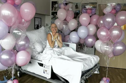 Fabiana Justus comemora pelas redes sociais sucesso de transplante de medula óssea.<!-- NICAID(15730485) -->