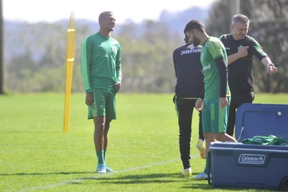 CAXIAS DO SUL, RS, BRASIL, 10/08/2023. Treino do Juventude no Centro de Formação de Atletas e Cidadãos (Cfac). A equipe disputa a série B do Campeonato Brasileiro. (Neimar De Cesero/Agência RBS)<!-- NICAID(15506720) -->