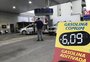 Procon de Caxias notifica postos a exibir preço da gasolina anterior à redução de ICMS