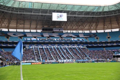 Homenagem do Grêmio na Arena para o CacaloAções pré-jogo volta Arena - Grêmio x Atlético-MGFoto: Lucas Uebel/Grêmio FBPA<!-- NICAID(15855437) -->