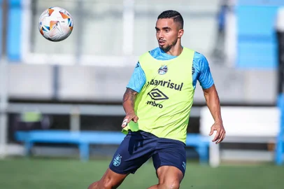 Treino GremioTreino do Grêmio. Na foto, Fábio. - Foto: Lucas Uebel/Grêmio FBPA/DivulgaçãoEditoria: SPOLocal: Porto AlegreIndexador: Lucas UebelSecao: futebolFonte: Gremio.netFotógrafo: Treino Gremio<!-- NICAID(15732387) -->