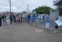 Torcedores do Grêmio tentam último contato com Suárez no CT Luiz Carvalho