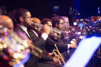 Orquestra Municipal de Sopros de Caxias do Sul e de Novo Hamburgo (foto) se apresentam no UCS Teatro neste domingo (17).<!-- NICAID(15705554) -->