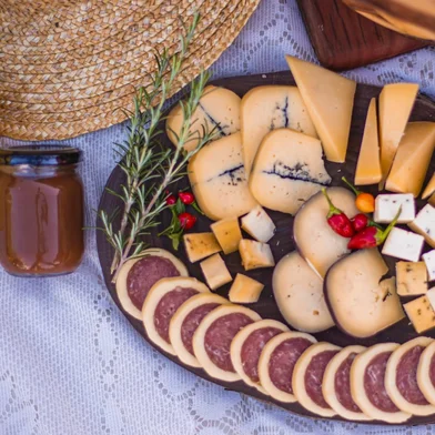 Queijo recheado de salame, da Agroindústria Camponês, será lançado na Expointer 2023.<!-- NICAID(15518033) -->