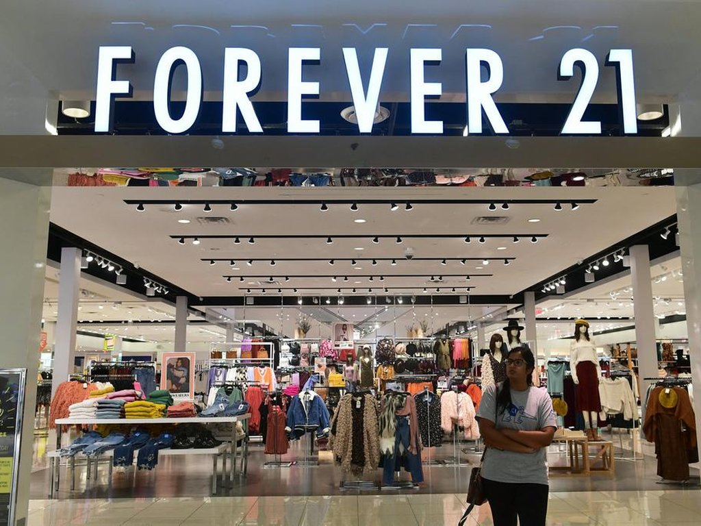Rede Forever 21, fecha 11 lojas no Brasil - JD1 Notícias
