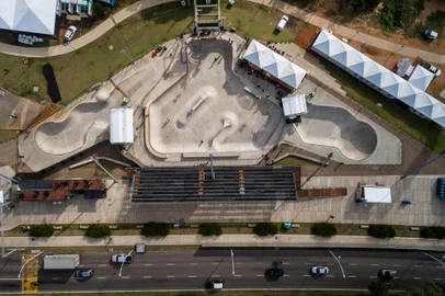 PORTO ALEGRE, RS, BRASIL - 2024.04.10 - Últimos preparativos para o STU National 2024, etapa do circuito brasileiro de skate que acontece na Capital ao longo deste mês. (Foto: André Ávila/ Agência RBS)<!-- NICAID(15730903) -->