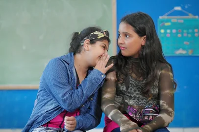 Quando a Gente Menina Cresce (2025), documentário de Noli Mombelli<!-- NICAID(16105566) -->