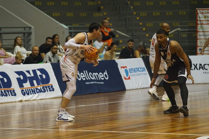 Matheus Magnani / Caxias Basquete,Divulgação