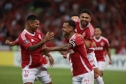 Porto Alegre, RS, Brasil, 10/04/2025 - SC Internacional vs Atlético Nacional de Medellín-COL, no estádio Beira-Rio, em Porto Alegre - Foto: Jefferson Botega/Agência RBSIndexador: jeff botega<!-- NICAID(16014769) -->