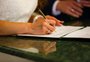 Casamento civil no RS: levantamento aponta que mulheres têm deixado de adotar sobrenome do marido