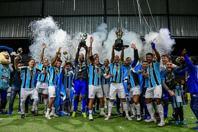 O Grêmio Futebol 7 conquistou a  Liga das Américas 2020 da categoria, na noite deste sábado (15),  ao vencer por 5 a 1 o Sporting Guatemala, no Complexo Rodrigo Mendes, em Porto Alegre.<!-- NICAID(14784399) -->