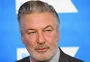 Alec Baldwin irá a julgamento em julho por tiro que matou diretora de fotografia no set de "Rust"